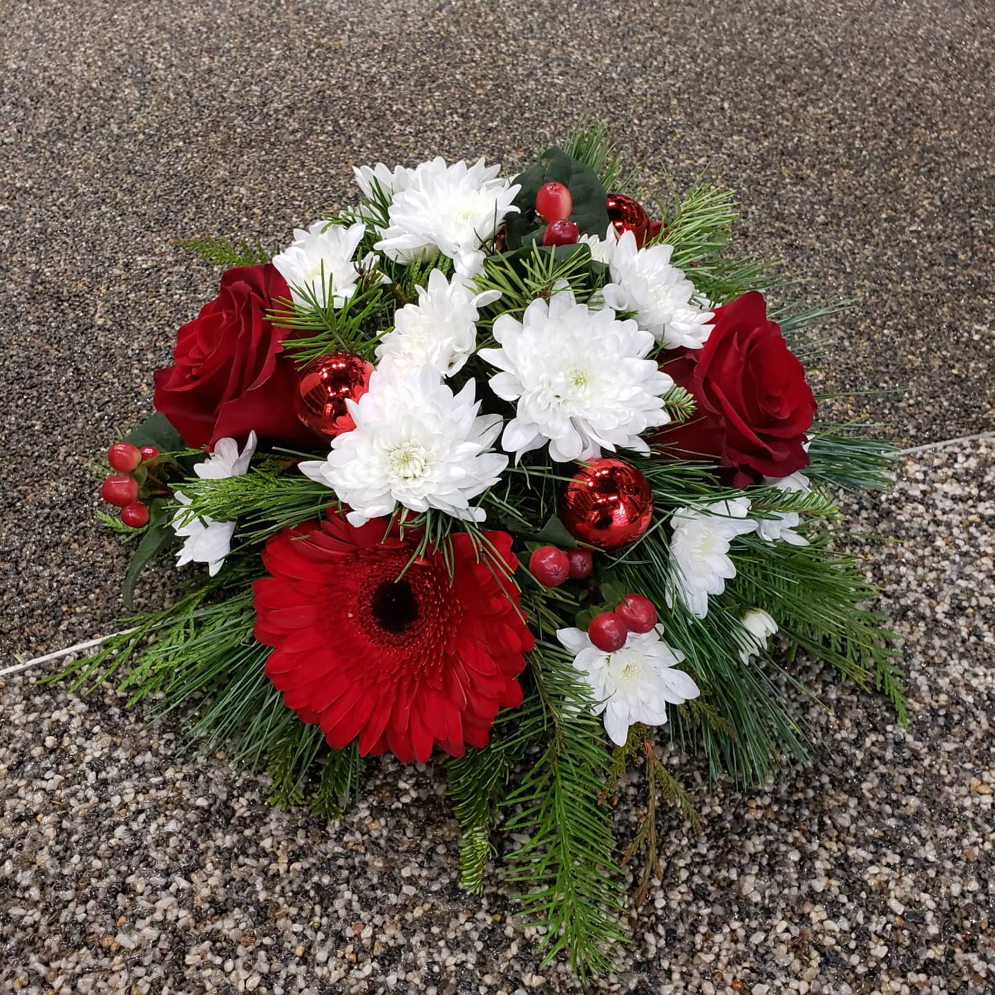 Classic Christmas - Round