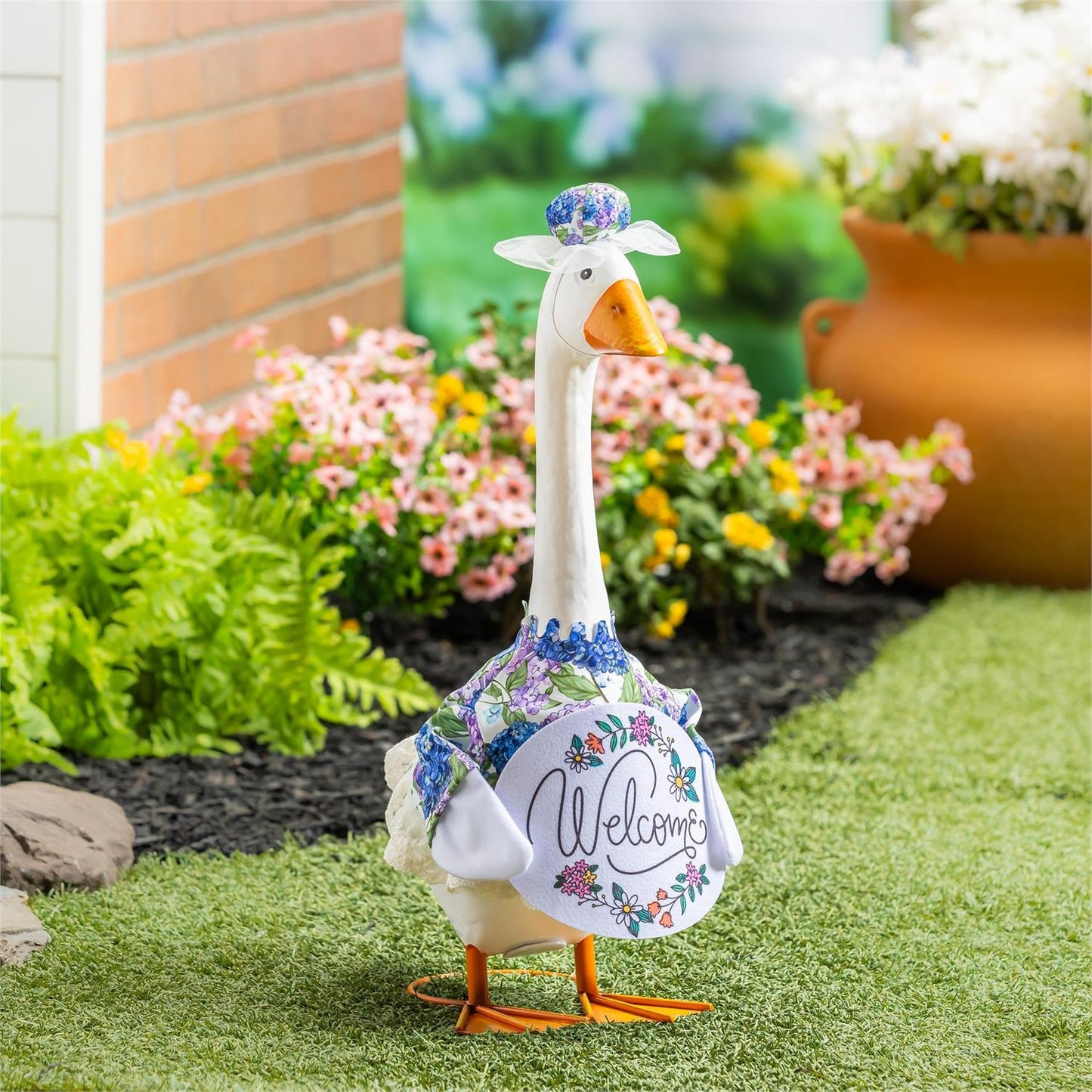 Giddy the Goose Outfit